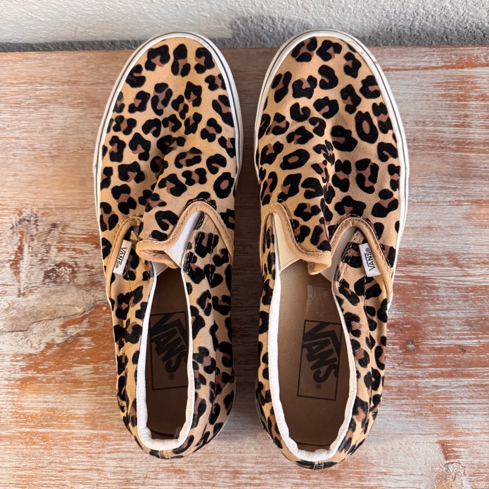 Womens Slip On Vans Shoe Cheetah Print Size Men’s 8 Womens 9.5 - Picture 2 of 6